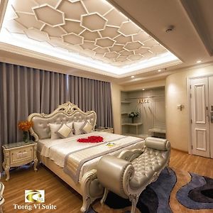 Tuong Vi Suite